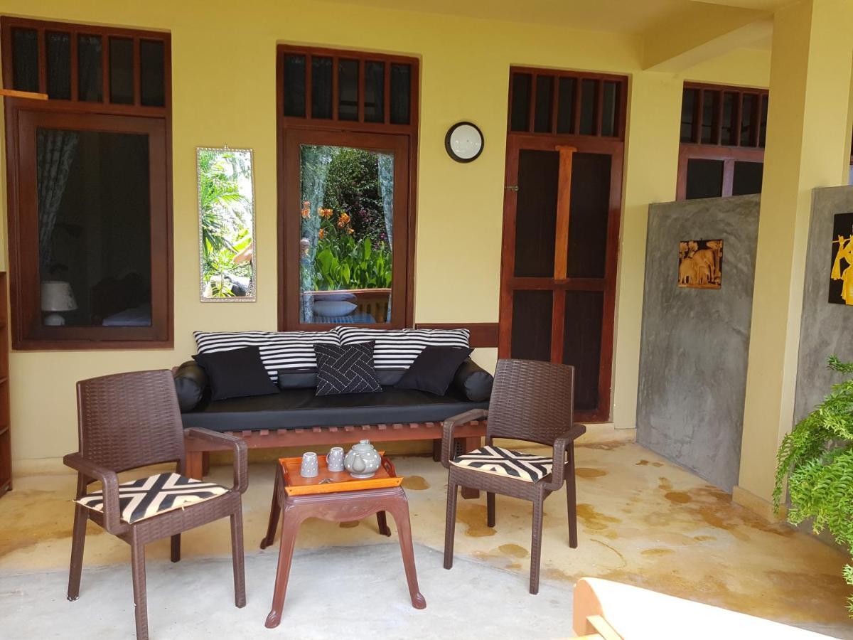 Villa Lucky Star Tangalle Exterior photo